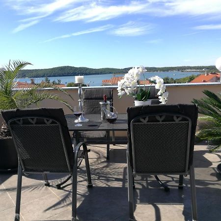 מדולין Villa Meli - Apartments Mit Meerblick מראה חיצוני תמונה