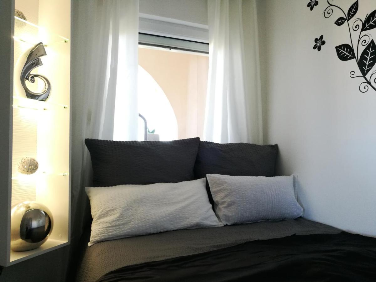 מדולין Villa Meli - Apartments Mit Meerblick מראה חיצוני תמונה