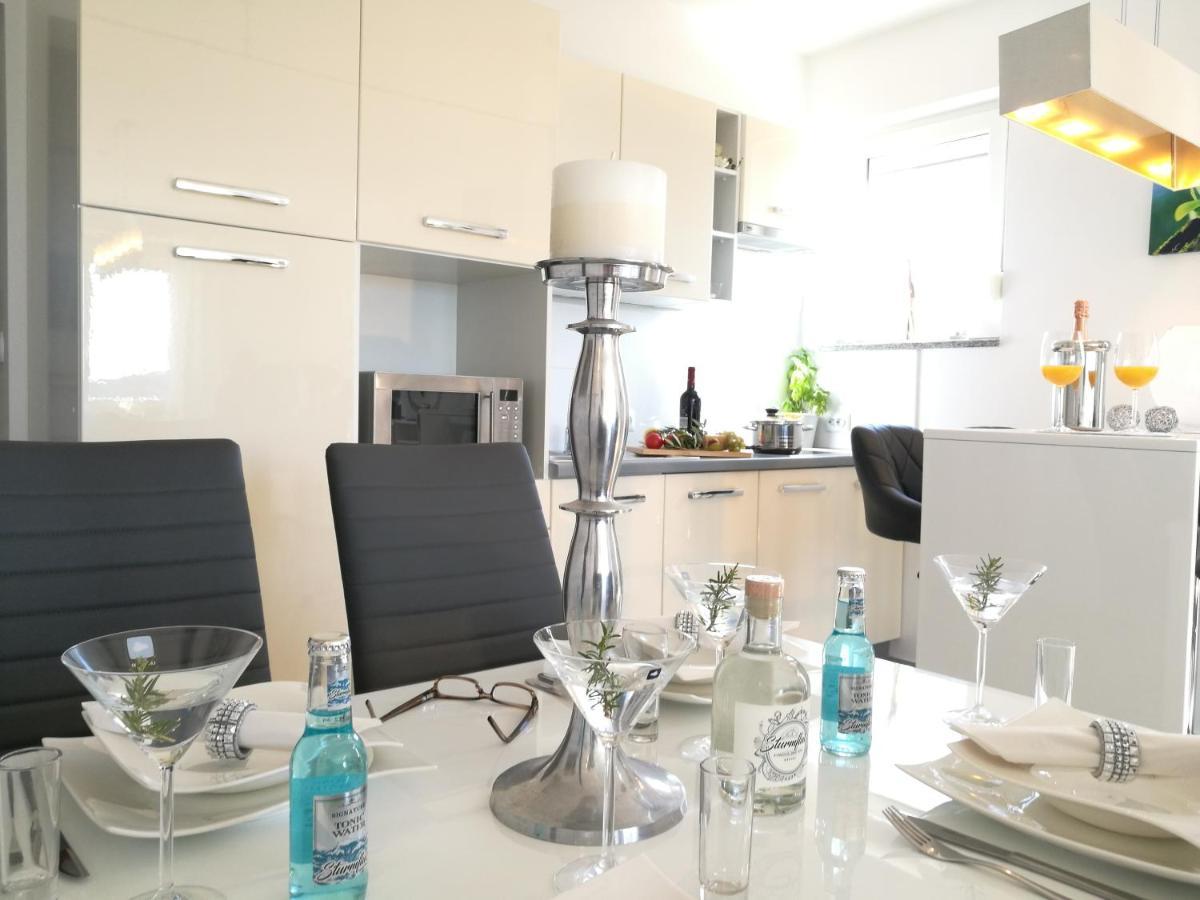 מדולין Villa Meli - Apartments Mit Meerblick מראה חיצוני תמונה