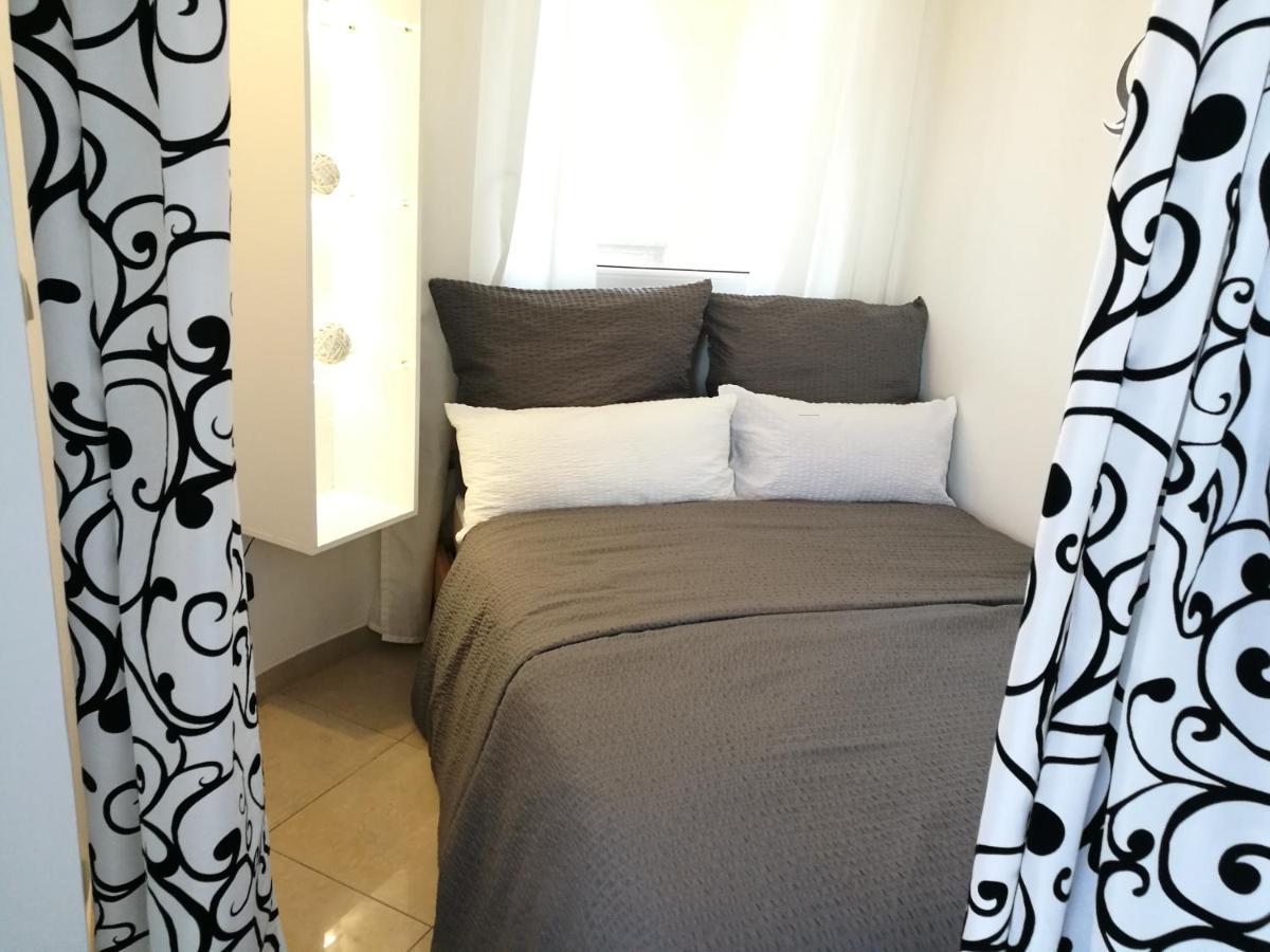 מדולין Villa Meli - Apartments Mit Meerblick מראה חיצוני תמונה