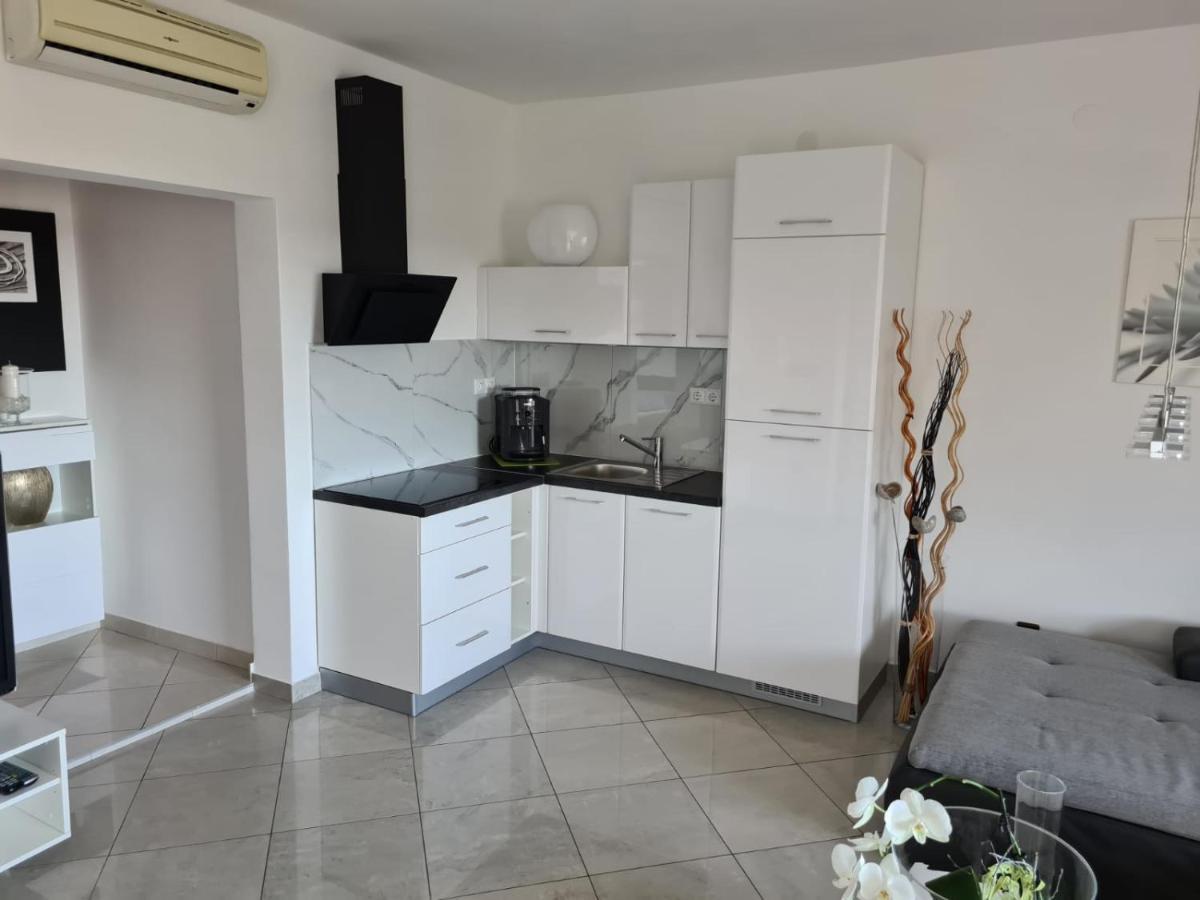 מדולין Villa Meli - Apartments Mit Meerblick מראה חיצוני תמונה