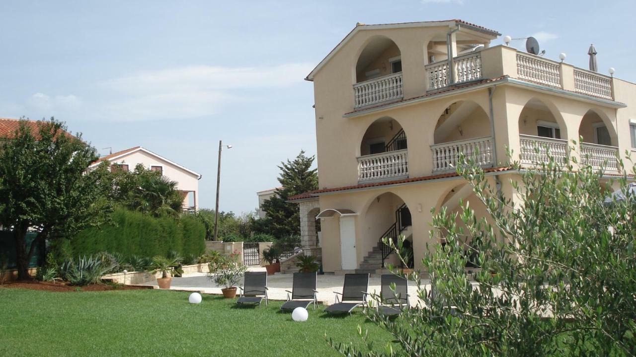 מדולין Villa Meli - Apartments Mit Meerblick מראה חיצוני תמונה