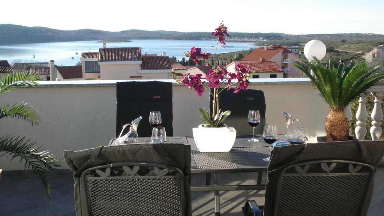 מדולין Villa Meli - Apartments Mit Meerblick מראה חיצוני תמונה